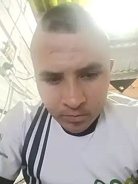 Snapshot of santiii___12 chatting on November 2025 03:28:01 AM santiii 12 online show from November 2025 03:28:01 AM