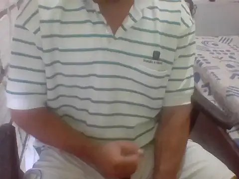 Snapshot of santiii___12 chatting on December 2025 05:09:01 PM santiii 12 online show from December 2025 05:09:01 PM