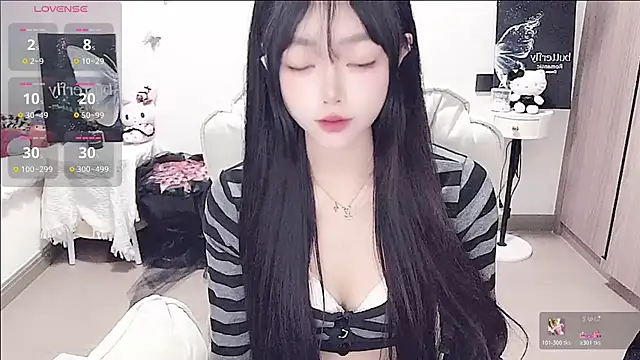 Snapshot of -EEBABY chatting on July 2026 04:00:01 PM -EEBABY online show from July 2026 04:00:01 PM