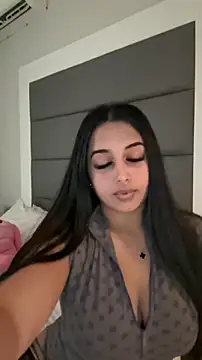 Snapshot of LilMisIndianx chatting on March 2026 02:23:02 PM LilMisIndianx online show from March 2026 02:23:02 PM