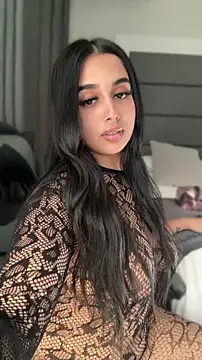 LilMisIndianx online show from May 2026 12:54:02 PM