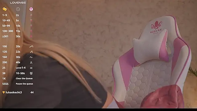 daisyblushh online show from April 2026 02:36:02 PM