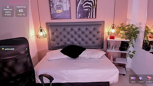 aisha duque online show from October 2025 07:34:02 PM