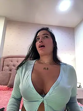 Bella  Wood online show from January 2026 09:24:01 PM