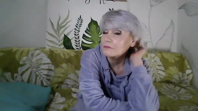 Snapshot of Catty_Lady chatting on January 2026 06:44:02 PM Catty Lady online show from January 2026 06:44:02 PM