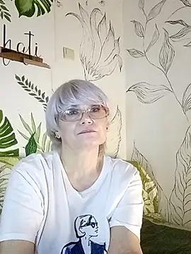 Snapshot of Catty_Lady chatting on January 2026 07:11:01 PM Catty Lady online show from January 2026 07:11:01 PM