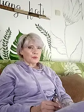 Snapshot of Catty_Lady chatting on February 2026 08:46:02 PM Catty Lady online show from February 2026 08:46:02 PM