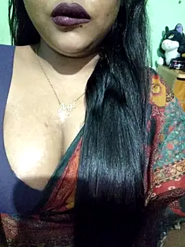 Snapshot of JIYA-04 chatting on March 2026 06:23:01 PM JIYA-04 online show from March 2026 06:23:01 PM