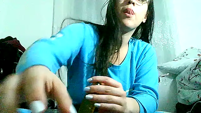 Snapshot of lareinalareinadelanal chatting on October 2025 01:59:02 AM lareinalareinadelanal online show from October 2025 01:59:02 AM