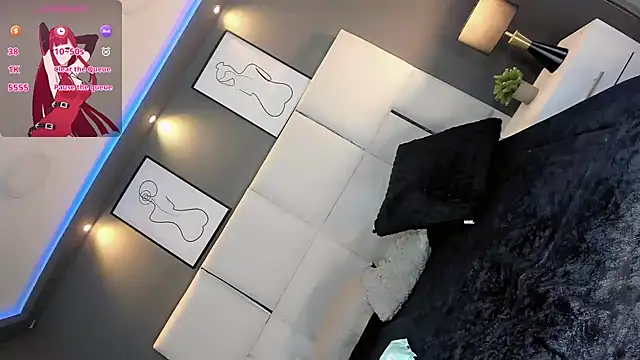 LiaFernandaa online show from December 2025 01:39:01 PM