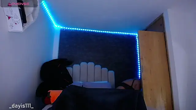 dayis sweet online show from November 2025 12:43:01 AM