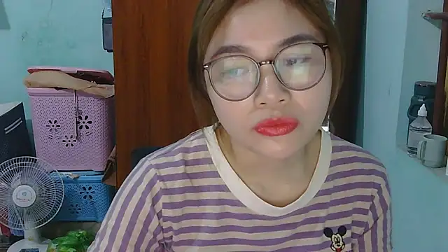 Uhem112 online show from October 2025 01:28:02 AM