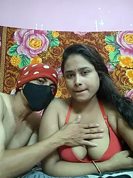 Snapshot of Seducing_couple chatting on July 2026 04:17:02 AM Seducing couple online show from July 2026 04:17:02 AM