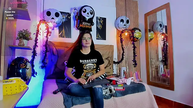  samanthaa foxx online show from October 2025 11:31:01 AM