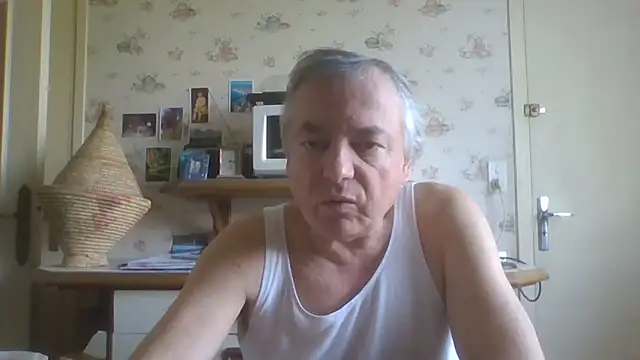 Snapshot of gegevincent chatting on May 2026 11:04:01 AM gegevincent online show from May 2026 11:04:01 AM