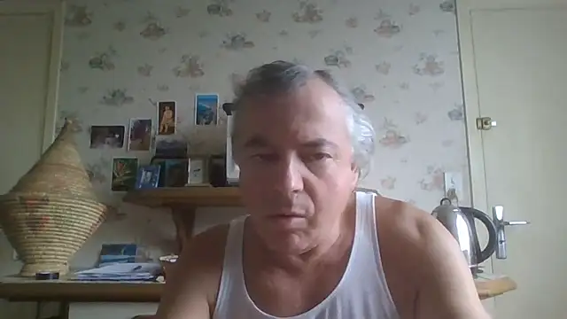 Snapshot of gegevincent chatting on May 2026 08:44:02 AM gegevincent online show from May 2026 08:44:02 AM
