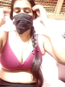 Snapshot of umairahaasan_1 chatting on October 2025 10:12:01 AM umairahaasan 1 online show from October 2025 10:12:01 AM