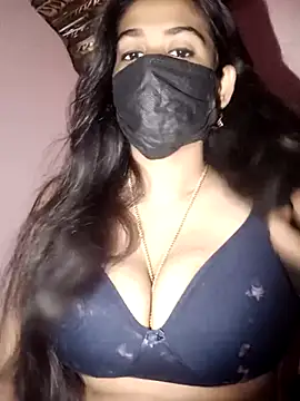 Snapshot of umairahaasan_1 chatting on October 2025 10:52:02 AM umairahaasan 1 online show from October 2025 10:52:02 AM