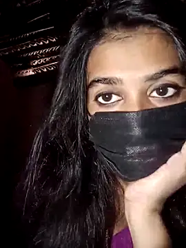 Snapshot of umairahaasan_1 chatting on November 2025 10:14:01 AM umairahaasan 1 online show from November 2025 10:14:01 AM