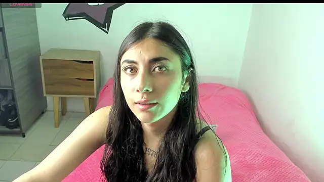 Snapshot of Alanaloiiss_ chatting on June 2026 09:58:01 PM Alanaloiiss online show from June 2026 09:58:01 PM