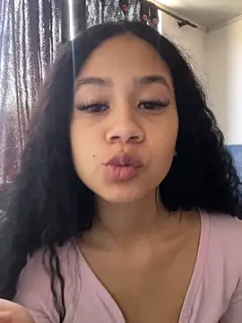 jadee8 online show from February 2026 03:46:02 PM