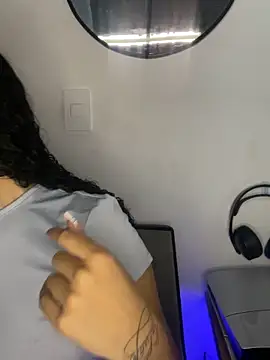 jadee8 online show from April 2026 04:36:02 PM