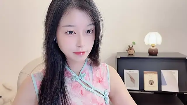 Onechestnut online show from October 2025 06:14:02 AM