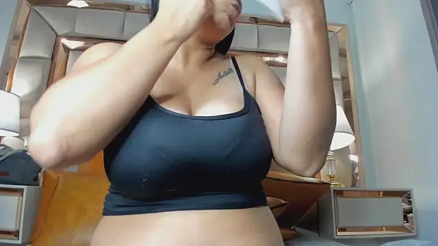 ValentinaBreats online show from June 2026 12:07:02 PM