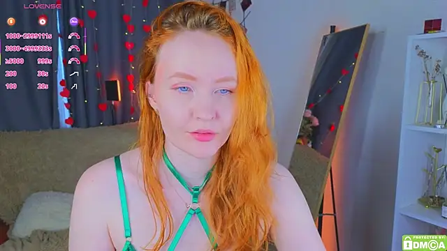 Snapshot of JoyceJones chatting on June 2026 11:02:01 PM JoyceJones online show from June 2026 11:02:01 PM