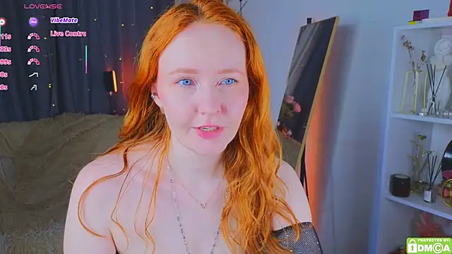 Snapshot of JoyceJones chatting on July 2026 11:35:01 AM JoyceJones online show from July 2026 11:35:01 AM