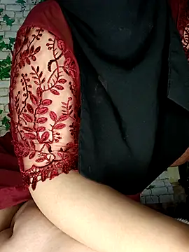 Snapshot of yaraa49 chatting on April 2026 06:25:02 PM yaraa49 online show from April 2026 06:25:02 PM