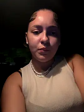 Snapshot of babykalirose chatting on October 2025 11:46:02 PM babykalirose online show from October 2025 11:46:02 PM