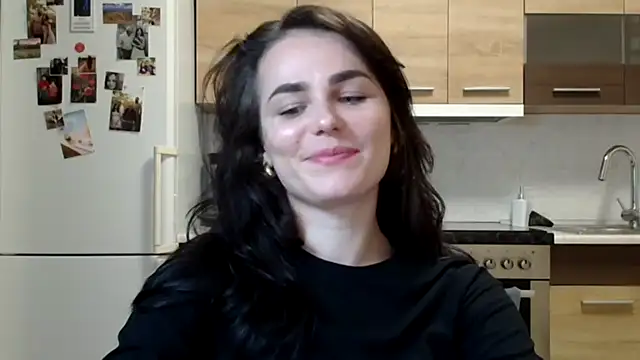 Silviaa a online show from September 2025 07:19:02 PM