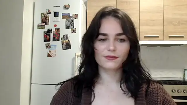 Silviaa a online show from October 2025 06:41:02 PM