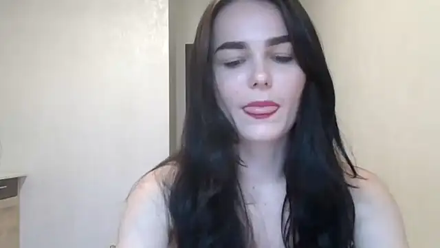 Silviaa a online show from November 2025 02:16:02 PM