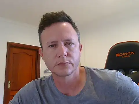 Snapshot of TroyDieselXXX chatting on April 2026 06:06:01 AM TroyDieselXXX online show from April 2026 06:06:01 AM