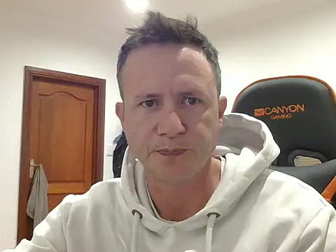 Snapshot of TroyDieselXXX chatting on May 2026 04:59:01 PM TroyDieselXXX online show from May 2026 04:59:01 PM