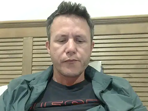 Snapshot of TroyDieselXXX chatting on June 2026 06:22:02 PM TroyDieselXXX online show from June 2026 06:22:02 PM