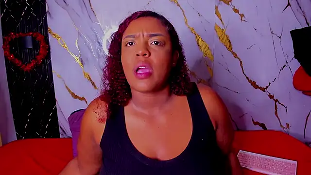 Alaia Gutierrez online show from January 2026 09:51:01 PM