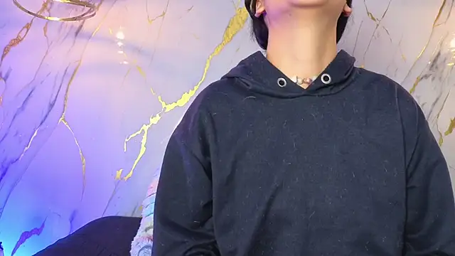 Scaarlettfox online show from April 2026 07:29:01 PM