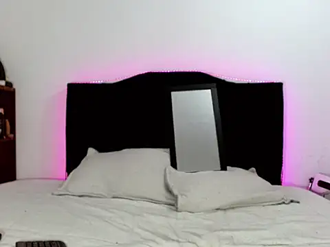 x isabella x online show from November 2025 01:38:02 AM