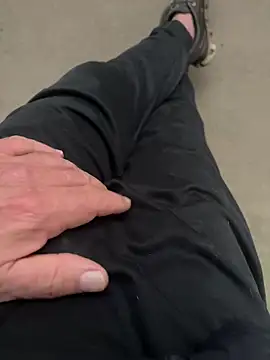 cyclone1212 online show from March 2026 11:38:02 AM