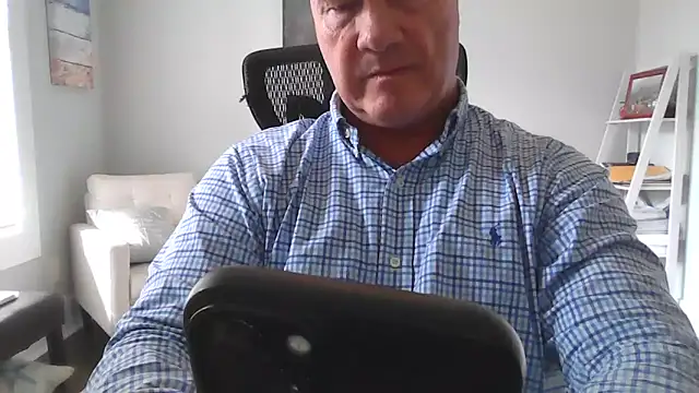 cyclone1212 online show from March 2026 02:17:01 PM