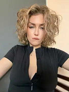 Snapshot of KellyKeler chatting on October 2025 01:25:01 PM KellyKeler online show from October 2025 01:25:01 PM