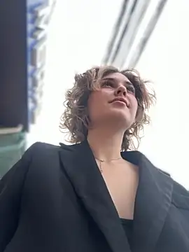 Snapshot of KellyKeler chatting on November 2025 11:21:02 AM KellyKeler online show from November 2025 11:21:02 AM