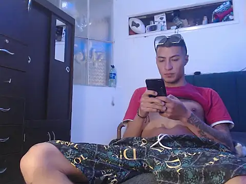 man porn13 online show from November 2025 03:22:02 PM