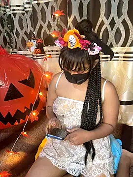 Snapshot of Ariana__Marie chatting on October 2025 09:30:01 PM Ariana Marie online show from October 2025 09:30:01 PM