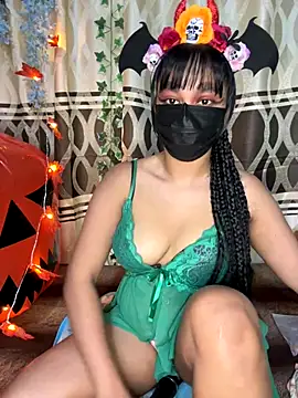 Snapshot of Ariana__Marie chatting on October 2025 01:19:02 AM Ariana Marie online show from October 2025 01:19:02 AM