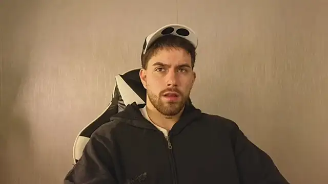 Ades Lowe online show from November 2025 11:31:02 AM