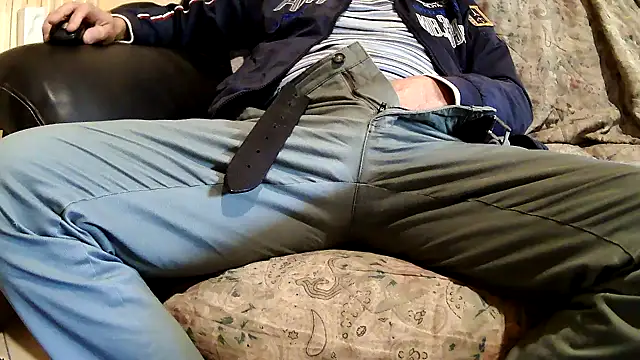 Snapshot of maturo56perv chatting on October 2025 10:02:01 AM maturo56perv online show from October 2025 10:02:01 AM